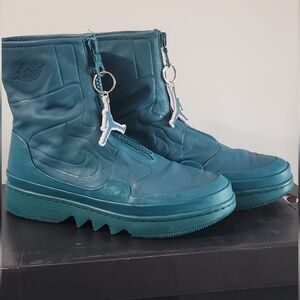 Stylish Teal Women's Boots